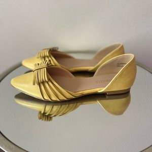 Restricted brand NEW shoes. Yellow. NWOT